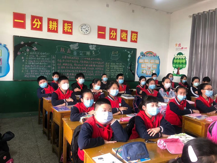 大通三小安全有序进行返校复学工作