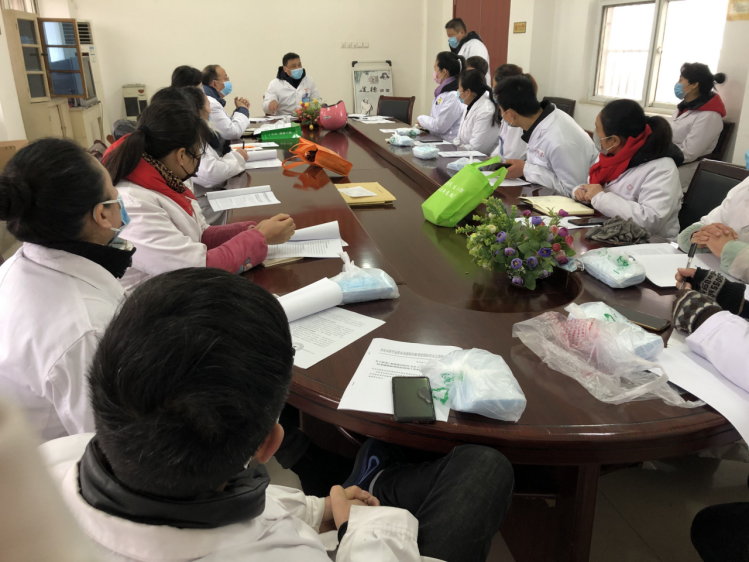 会议共发放420个一次性医用口罩和210个体温计用于此次防疫工作的开展