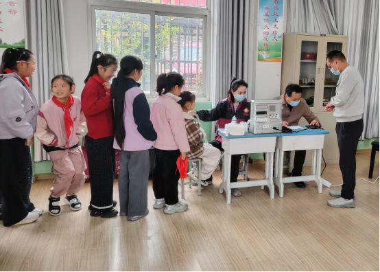 尿碘怎么测碘测进校园 健康伴成长_https://www.jmylbn.com_新闻资讯_第1张