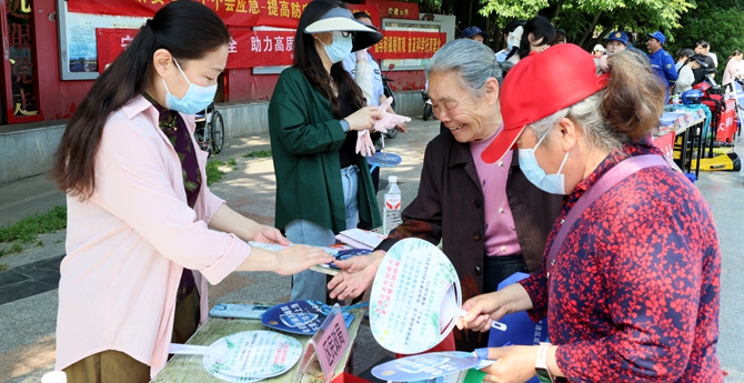 大通区开展“5·12”全国防灾减灾日集中宣传活动